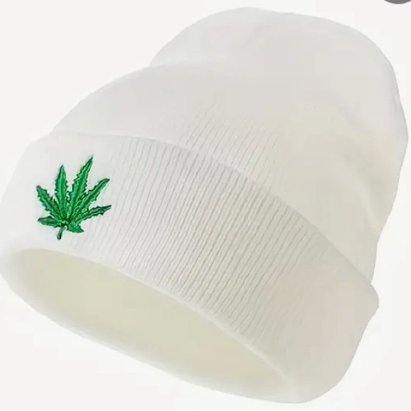 NEW!!! Universal fitted hat - Picture 1 of 5